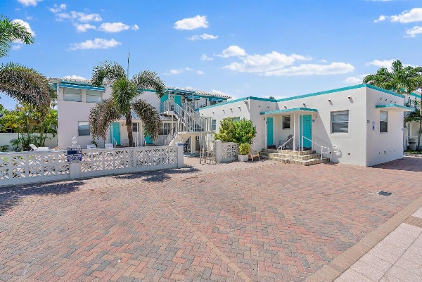 Hollywood Beachside Boutique Suites Main image